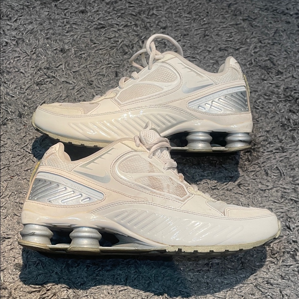 Nike shox enigma